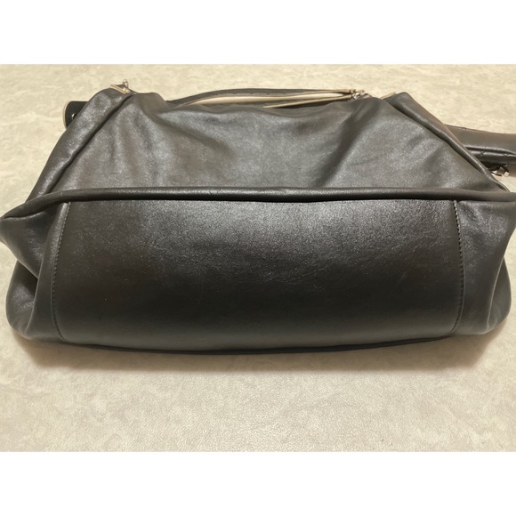 SALE!!! ๐๐๐Chanel Hobo large CC stitched with pouch Bag - Picture 2 of 16